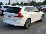 Used 2022 Volvo XC60 B5 Momentum w/ Advanced Package image 4