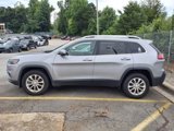 Used 2019 Jeep Cherokee Latitude w/ Popular Appearance Group image 3