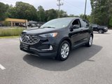 Used 2022 Ford Edge Titanium image 2