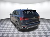 Used 2022 Volkswagen Taos SEL w/ Panoramic Sunroof Package image 5