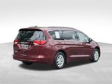 Used 2021 Chrysler Voyager Lxi image 5