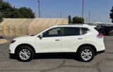 Used 2016 Nissan Rogue SV w/ SV Premium Package image 4