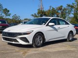 New 2025 Hyundai Elantra SE image 2