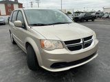 Used 2014 Dodge Grand Caravan SXT image 2