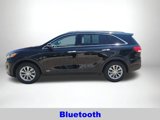 Used 2018 Kia Sorento LX image 2