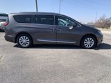 Used 2019 Chrysler Pacifica Touring-L image 6
