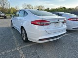 Used 2017 Ford Fusion SE w/ Fusion SE Technology Package image 5