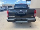 Used 2020 Nissan Frontier SV image 3