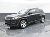 Used 2018 Jeep Compass Latitude image 2