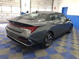 Used 2025 Hyundai Elantra SEL image 4