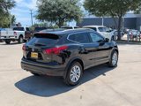 Used 2019 Nissan Rogue Sport SV w/ Technology Package image 3