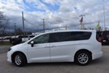 Used 2022 Chrysler Voyager LX image 3
