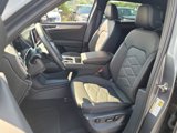 Certified 2025 Volkswagen Atlas Cross Sport SE image 4
