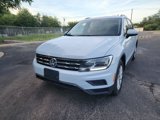 Used 2018 Volkswagen Tiguan S image 3