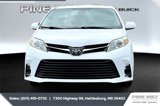 Used 2018 Toyota Sienna LE image 3