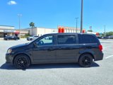 Used 2017 Dodge Grand Caravan SE image 4