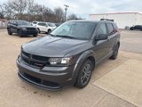 Used 2018 Dodge Journey SE w/ Connectivity Group image 2