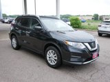 Used 2018 Nissan Rogue SV w/ Premium Package image 3