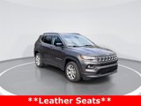 Used 2022 Jeep Compass Latitude image 2