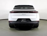Certified 2024 Porsche Cayenne Coupe image 6