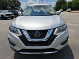 Used 2020 Nissan Rogue SV image 3