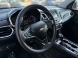 Used 2018 Chevrolet Equinox LT image 3