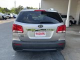 Used 2012 Kia Sorento LX w/ Convenience Pkg image 4