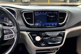 Used 2022 Chrysler Pacifica Touring-L w/ Uconnect Theater Family Group image 6