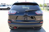 Used 2022 Jeep Cherokee Trailhawk image 4