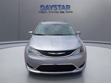 Used 2020 Chrysler Pacifica Touring-L image 6