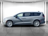 New 2025 Chrysler Pacifica Select image 4