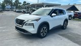 Used 2021 Nissan Rogue SV image 3