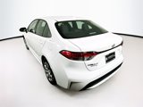 Used 2022 Toyota Corolla LE image 5