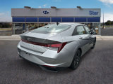 Used 2022 Hyundai Elantra SEL w/ Convenience Package image 2