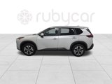 Used 2023 Nissan Rogue SV image 2