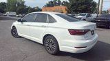 Used 2019 Volkswagen Jetta SE w/ Cold Weather Package image 4