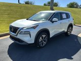 Used 2023 Nissan Rogue SV image 2