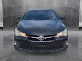 Used 2017 Toyota Camry SE image 2