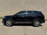 Used 2017 Ford Explorer Limited image 3