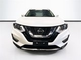 Used 2020 Nissan Rogue SV image 2
