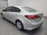 Used 2018 Kia Forte LX image 3
