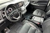 Used 2017 Toyota Sienna SE image 4