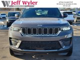 New 2025 Jeep Grand Cherokee Laredo image 2