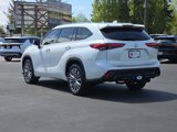 Used 2020 Toyota Highlander Platinum image 4