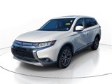 Used 2017 Mitsubishi Outlander FWD image 3