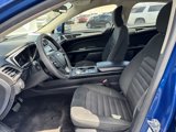 Used 2017 Ford Fusion SE w/ Fusion SE Technology Package image 4