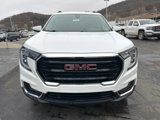 Used 2022 GMC Terrain SLE w/ Driver Convenience Package image 2