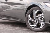 Used 2024 Hyundai Elantra Limited image 3
