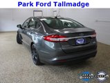 Used 2017 Ford Fusion SE w/ Fusion SE Technology Package image 3