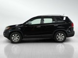 Used 2013 Kia Sorento LX w/ Convenience Pkg image 2